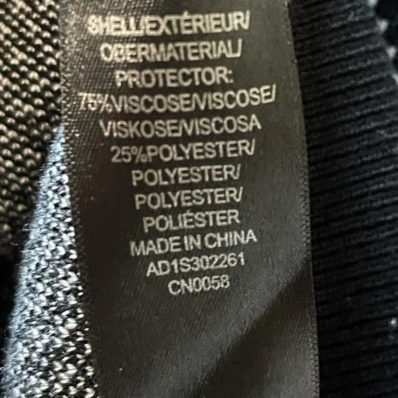 Adrianna Papell Black and White Knit Top size M - Picture 7 of 7